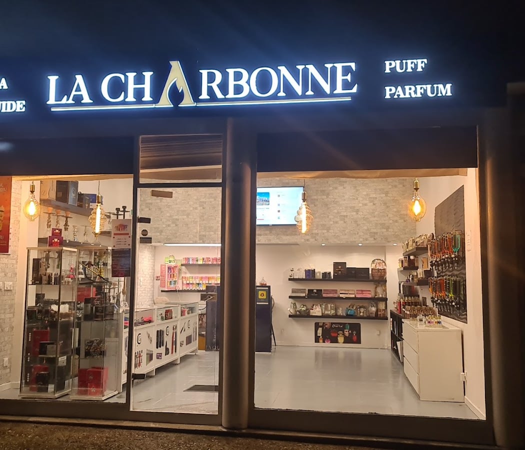 La Charbonne - Magasin chicha, puff,accesoires, e-liquide, cigarette électronique bar a parfum 2